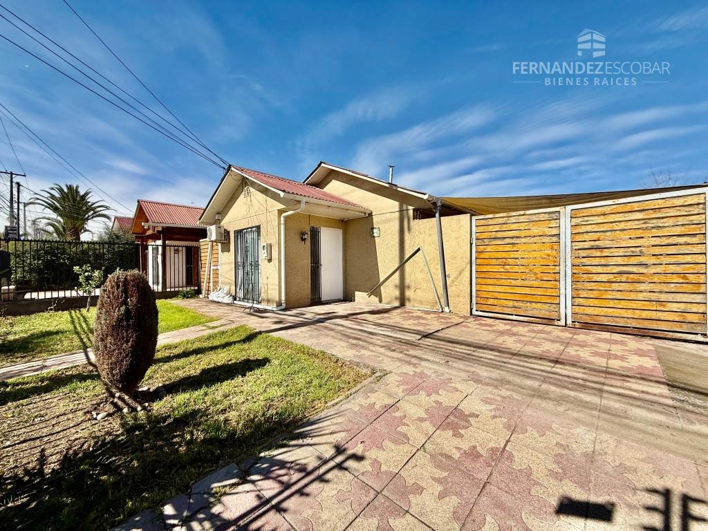  SAN FELIPE - ARRIENDA CASA ESQUINA 3D 2B PISCINA - MICHIMALONGO