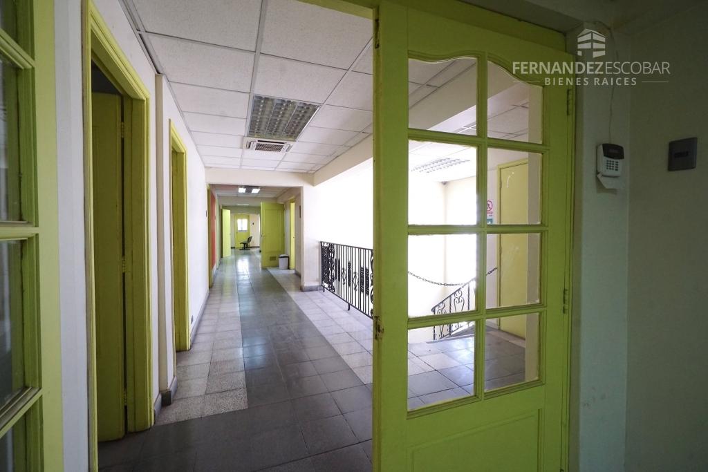 LOS ANDES - SE ARRIENDA IMPORTANTE PROPIEDAD CENTRO MEDICO