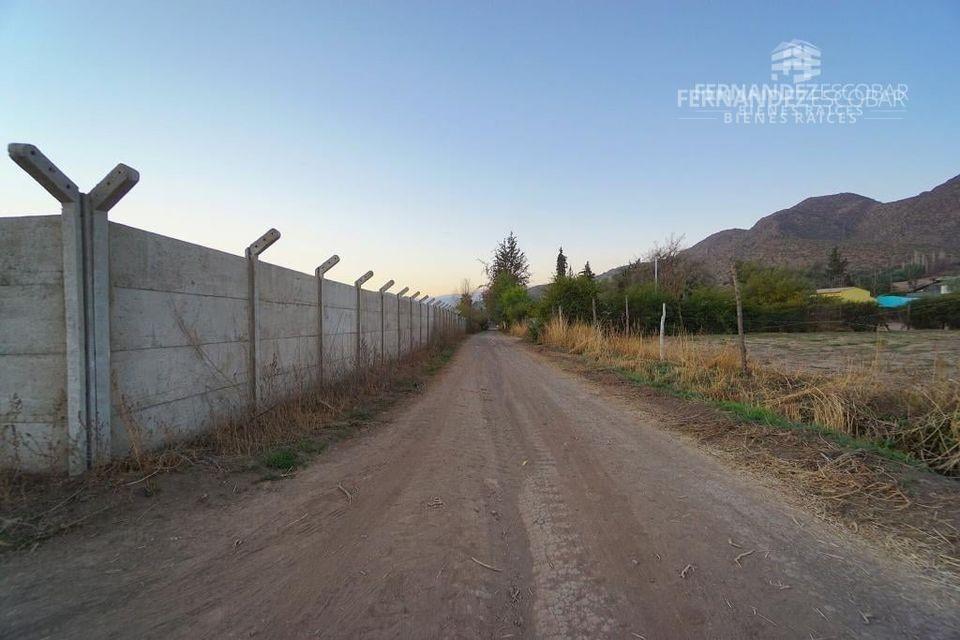 LOS ANDES - SE VENDE TERRENO URBANO 2.181 M2 CON AGUA Y LUZ