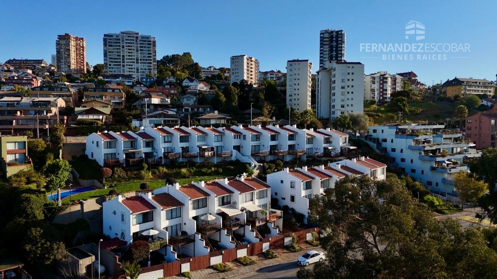 REÑACA - ARRIENDA DEPTO ESTILO DUPLEX 2D 2B 1E - JARDÍN DEL MAR