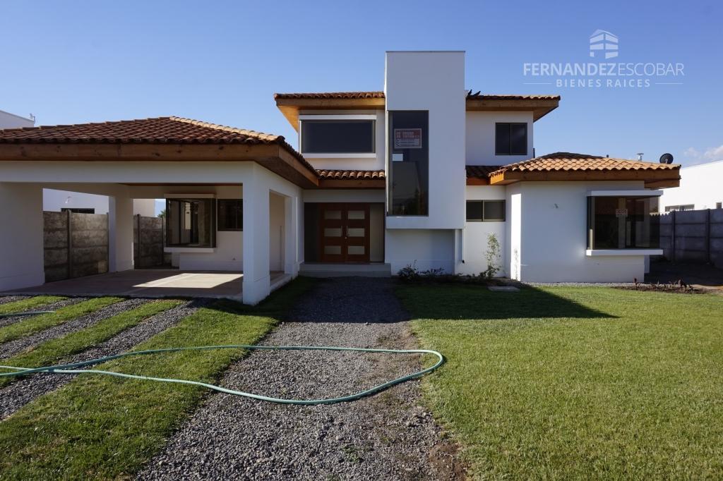 CASA 3D 3B PISCINA CONDOMINIO LOS PENSAMIENTOS