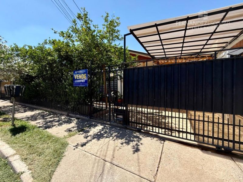 LOS ANDES - VENDE CASA 3D 2B 3E - LA ALBORADA