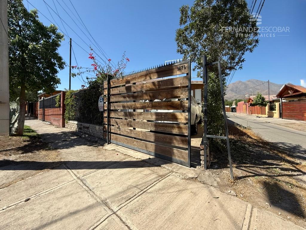 SAN FELIPE - VENDE CASA ESQUINA 2D 1B 1E- VILLA EL CARMEN