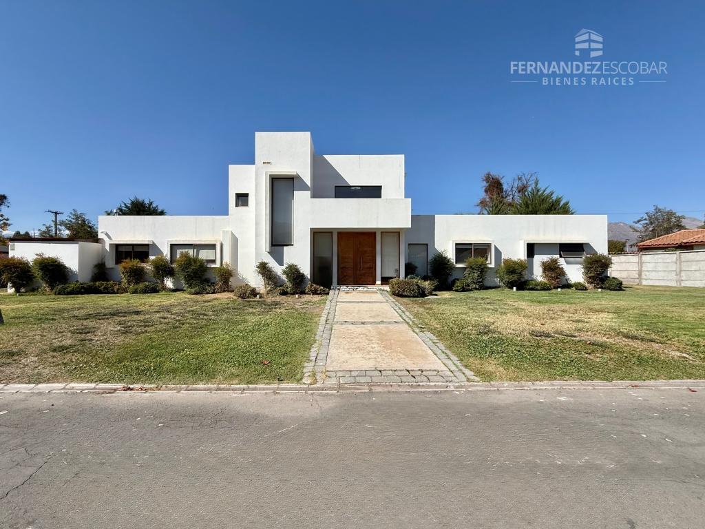 RINCONADA - ARRIENDA CASA DE DOS PISOS 2D 3B COND. EL GOLF