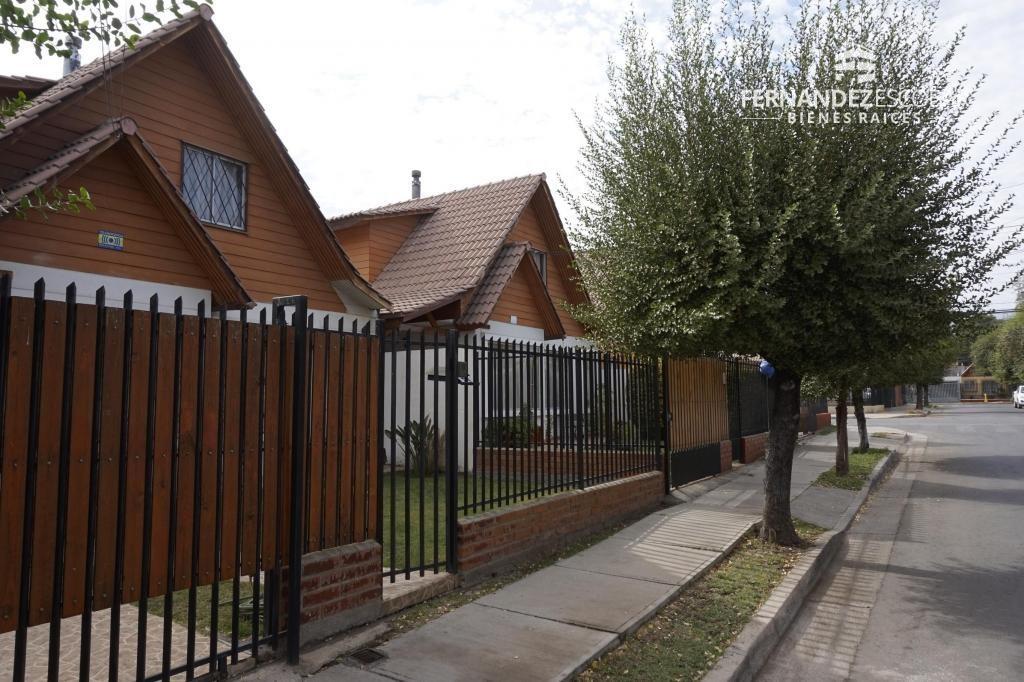 LOS ANDES - VENDE CASA  3D 2B VISTA CORDILLERA II