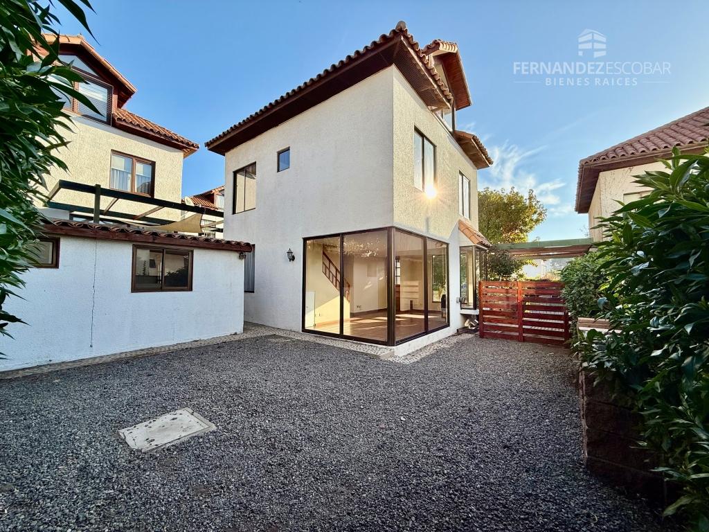 CONCON - ARRIENDA | VENDE CASA 5D 4B COND. ALTOMAR