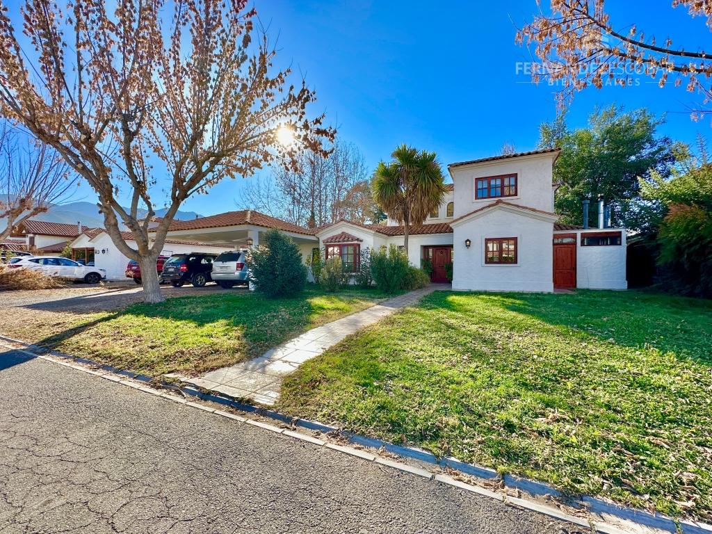 RINCONADA - VENDE CASA 6D 4B PISCINA - COND. EL GOLF