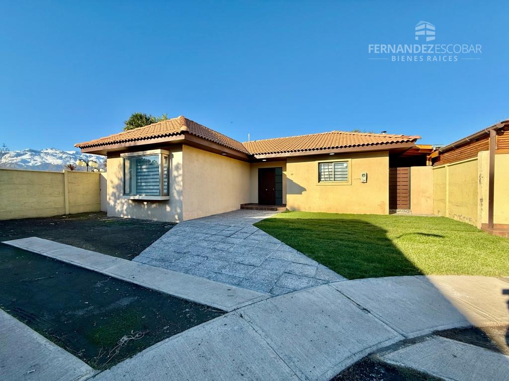 SAN ESTEBAN - VENDE CASA 3D 2B 2E COND LOS SOLARES