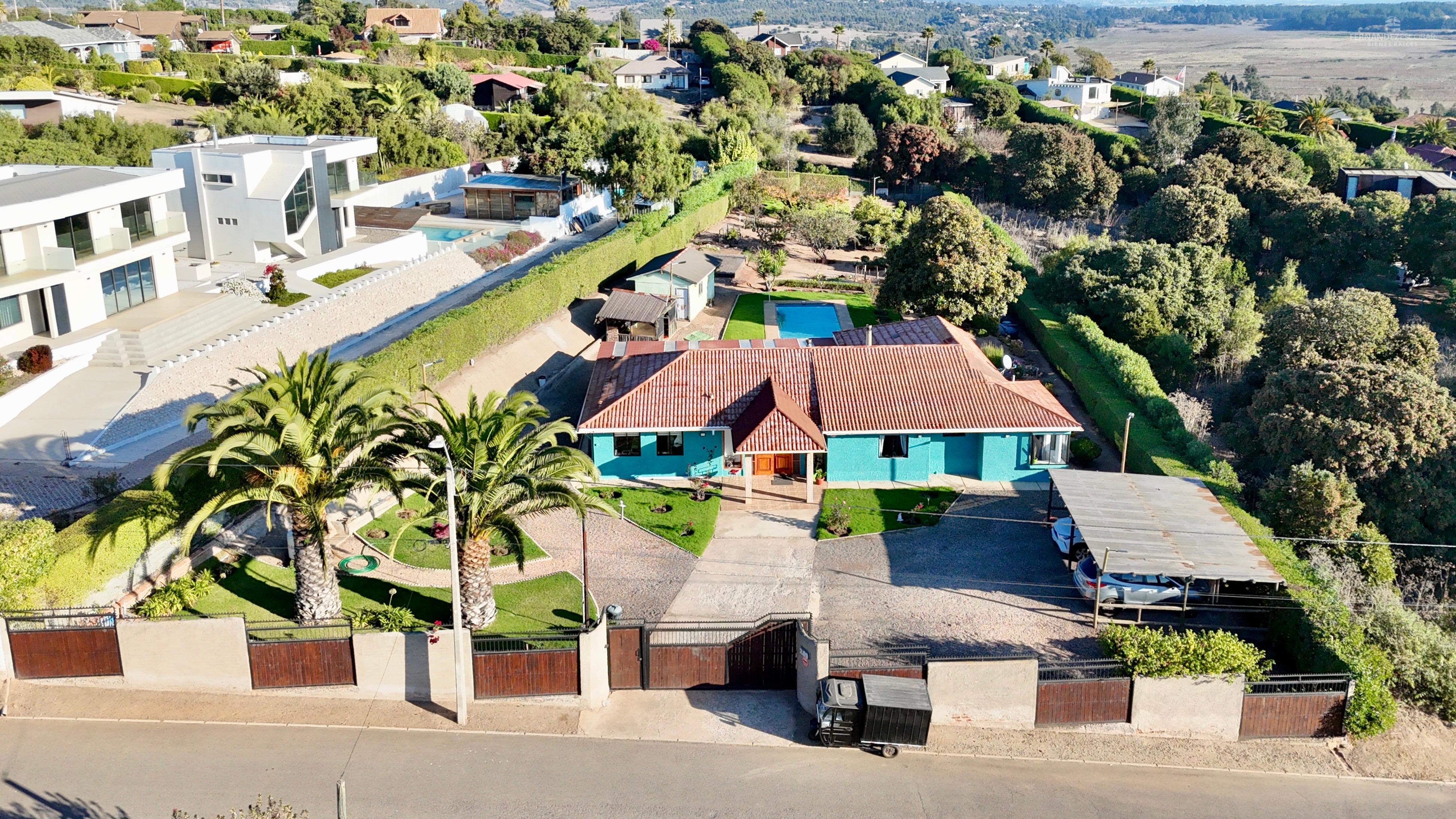 MANTAGUA - VENDE CASA 4D 3B PISCINA - COND. CAMPOMAR