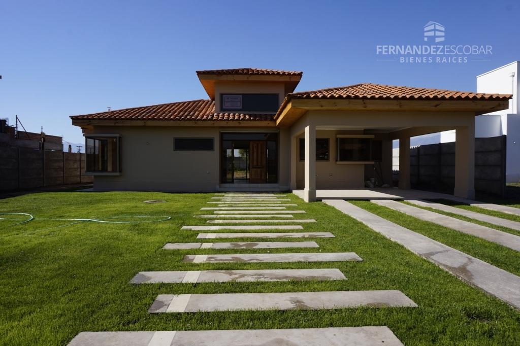 CASA NUEVA 3D 2B CONDOMINIO LOS PENSAMIENTOS