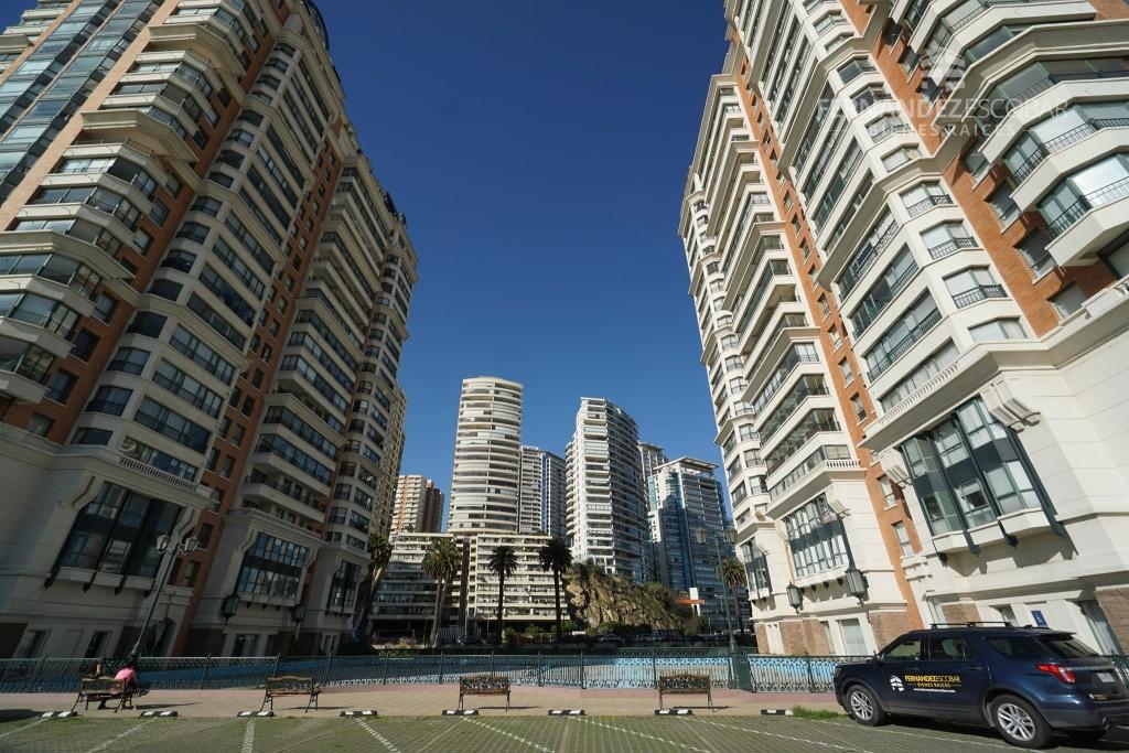 VIÑA - SE ARRIENDA DEPTO 3D 3B - PISO 11 - CORACEROS