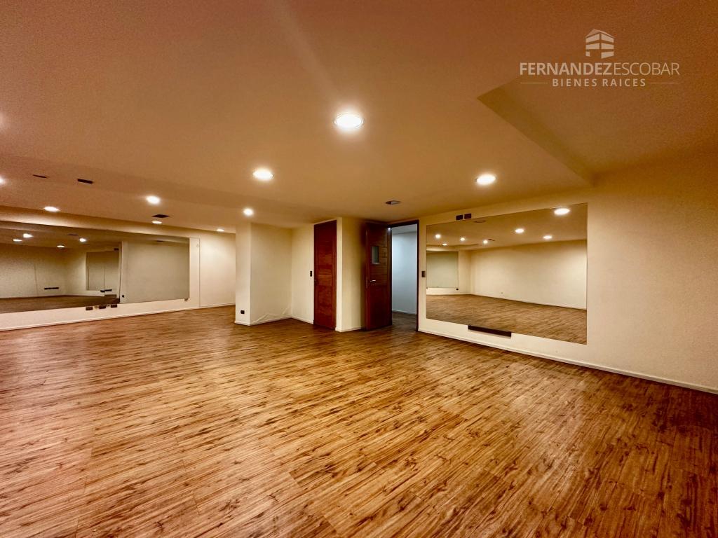 REÑACA - ARRIENDA GRAN LOCAL DE 234m2 - PLENO CENTRO