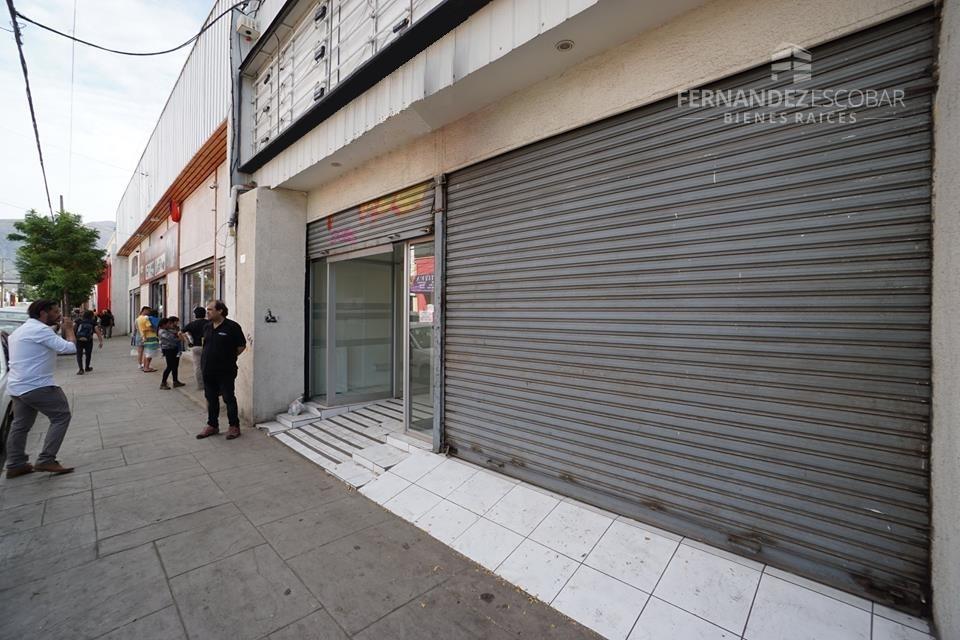 LOCAL CON INMOBILIARIO BANCARIO SAN FELIPE