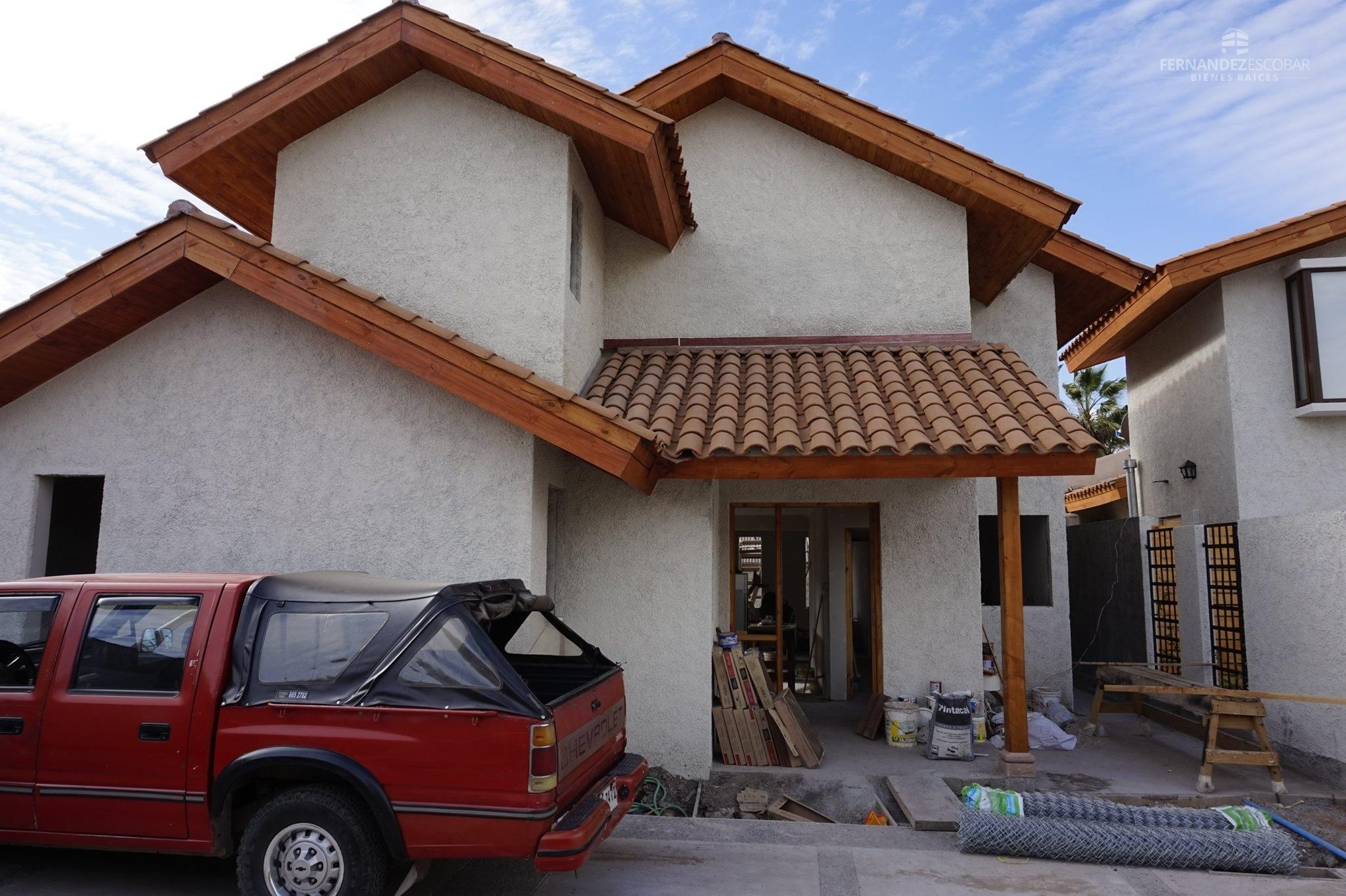CASA NUEVA 3D 3B CONDOMINIO ALMENDRAL