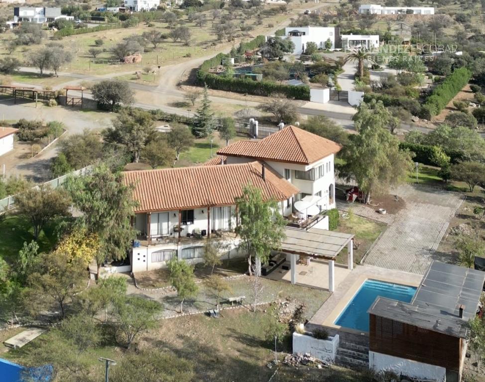 HACIENDA RINCONADA - VENDE PARCELA CON CASA DE 5D 5B