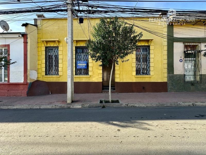 LOS ANDES NORTE -  ARRIENDA PROPIEDAD COMERCIAL CON 8 OFICINAS