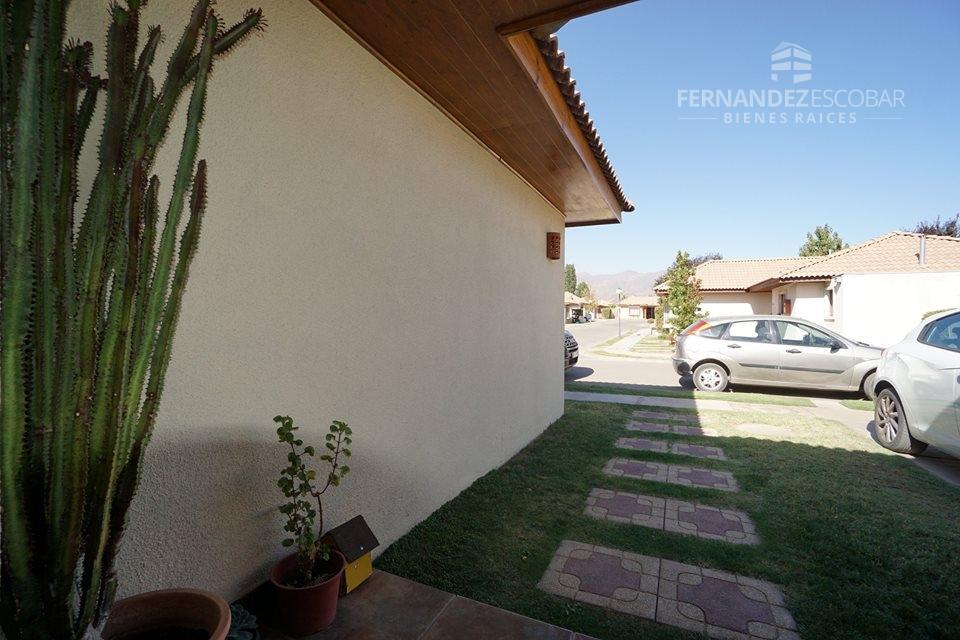 SAN ESTEBAN - SE VENDE CASA 3D 2B QUINCHO