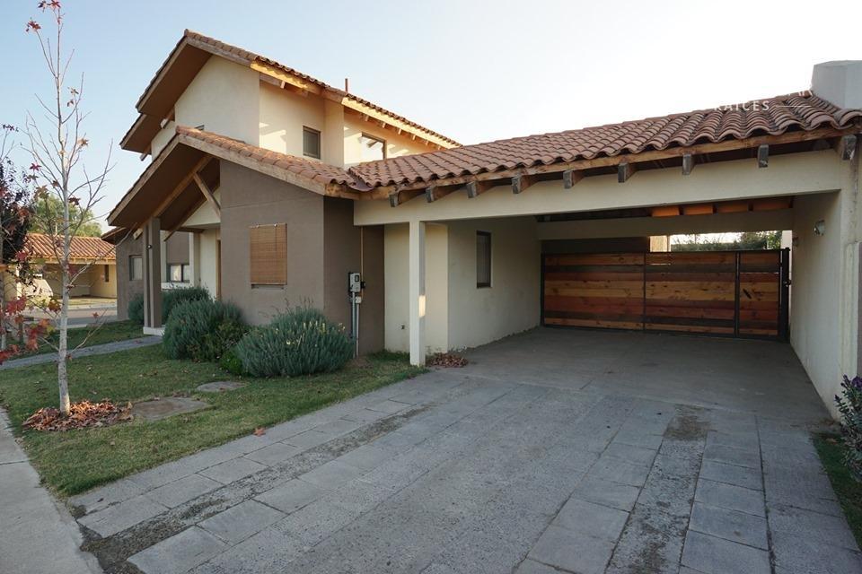 LOS ANDES - SE ARRIENDA CASA 