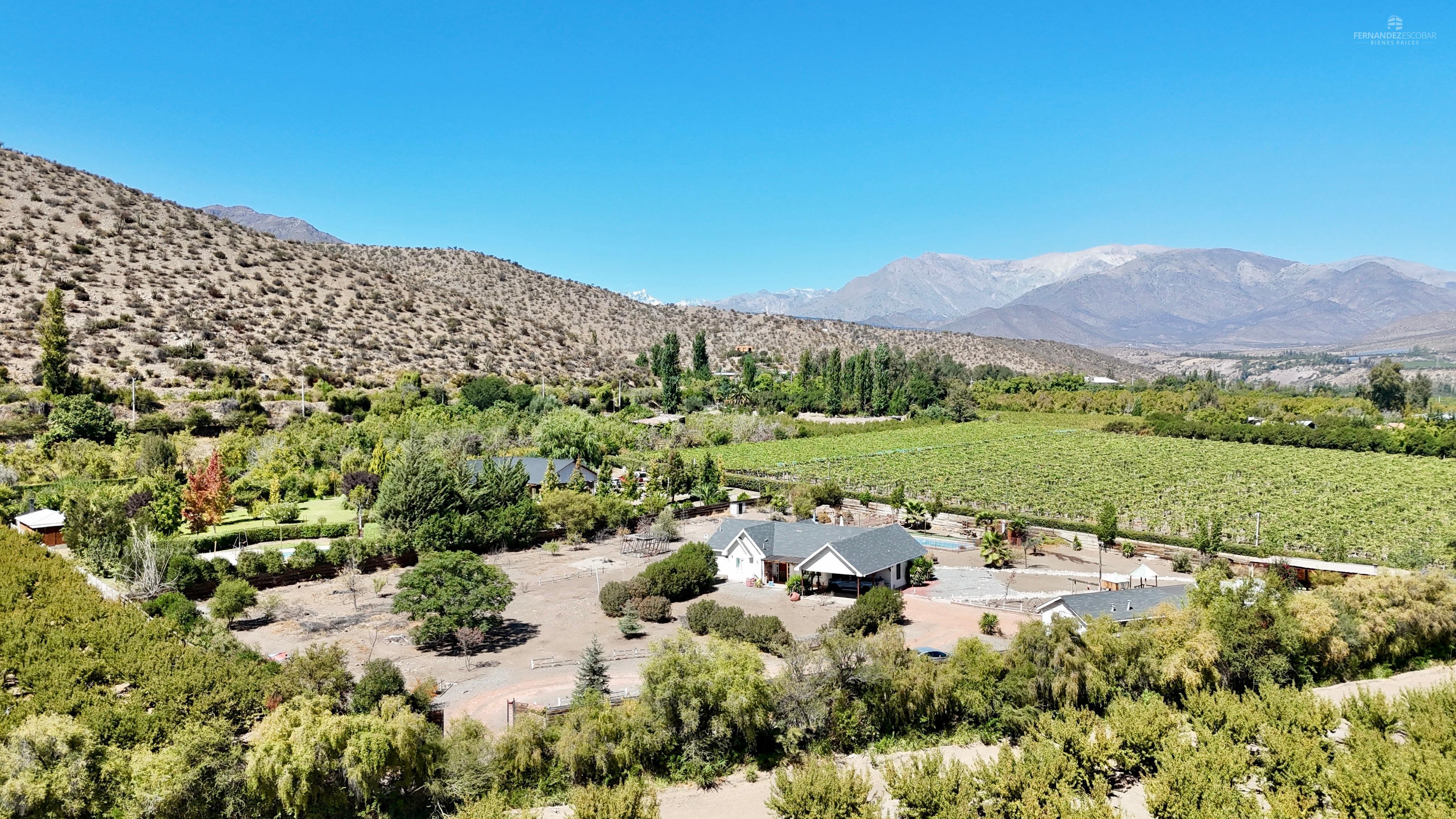 SAN ESTEBAN - SE VENDE PARCELA CON CASA 4D 3B CON PISCINA