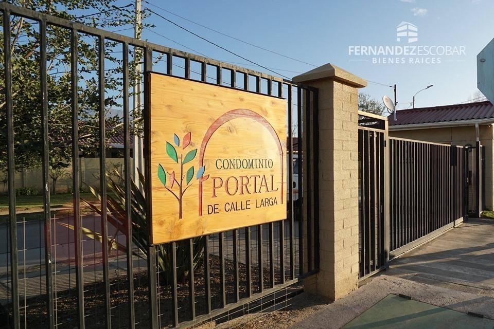 LOS ANDES - VENTA CASA 3D 2B CONDOMINIO PORTAL CALLE LARGA