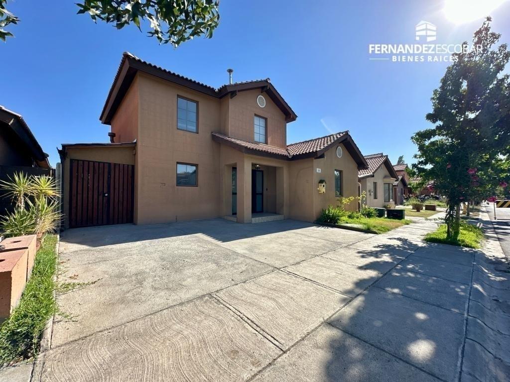 SAN ESTEBAN - VENDE CASA 5D 3B PISCINA - COND. ALTO SAN ESTEBAN