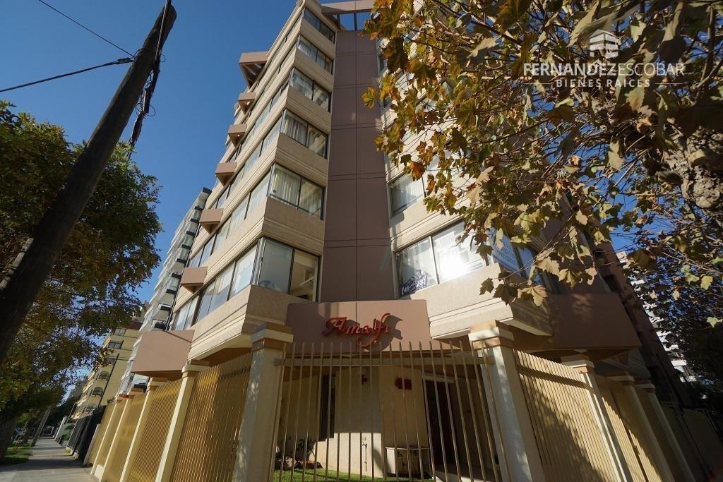 VIÑA - ARRIENDO AÑO CORRIDO DEPTO 2D 1B - EDIFICIO AMALFI