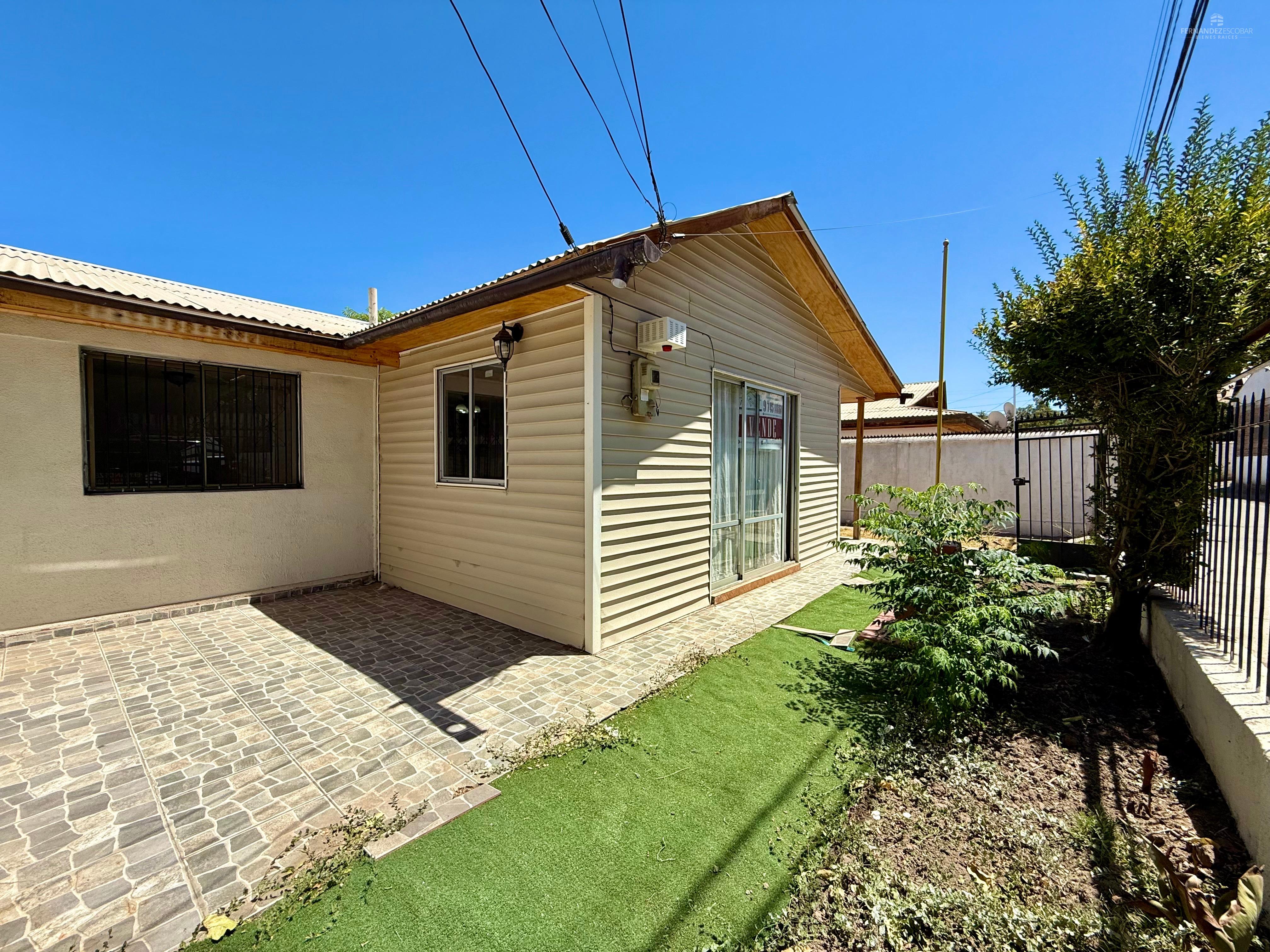 LOS ANDES - VENDE CASA 4D 1B 3E - VIRGEN DEL VALLE