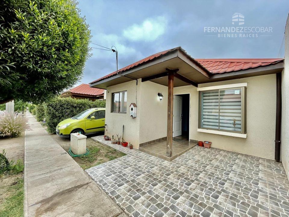 SAN ESTEBAN - VENDE CASA 4D 2B - COND TOCORNAL I