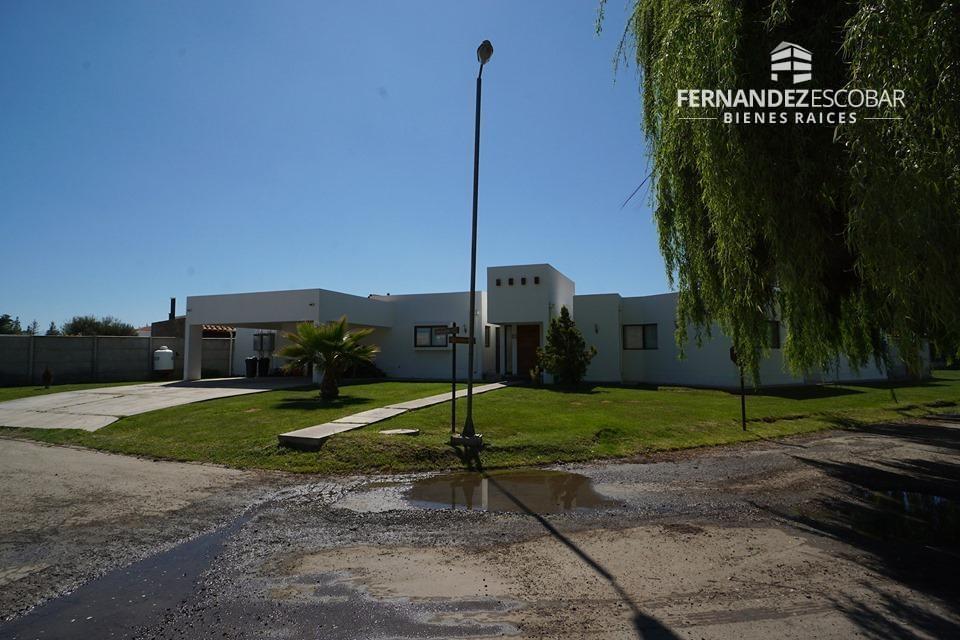RINCONADA - VENTA CASA 5D 3B PISCINA CONDOMINIO EL GOLF