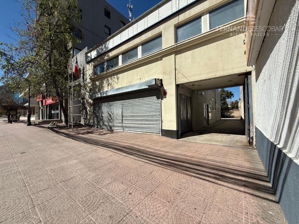 LOS ANDES - ARRIENDA LOCAL COMERCIAL 299m2 - CENTRO