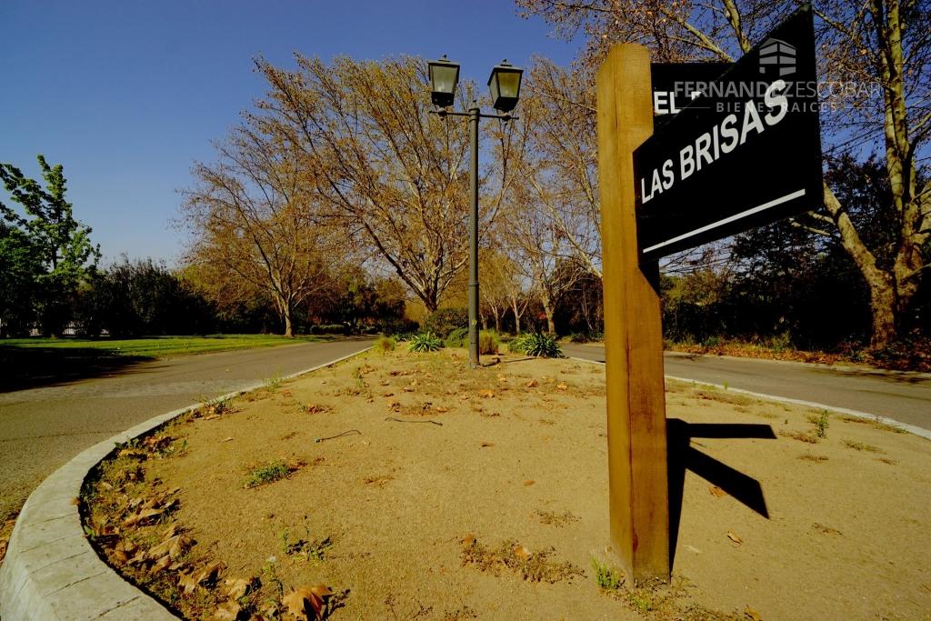 CHICUREO SE VENDE TERRENO 2800 M2 LAS BRISAS